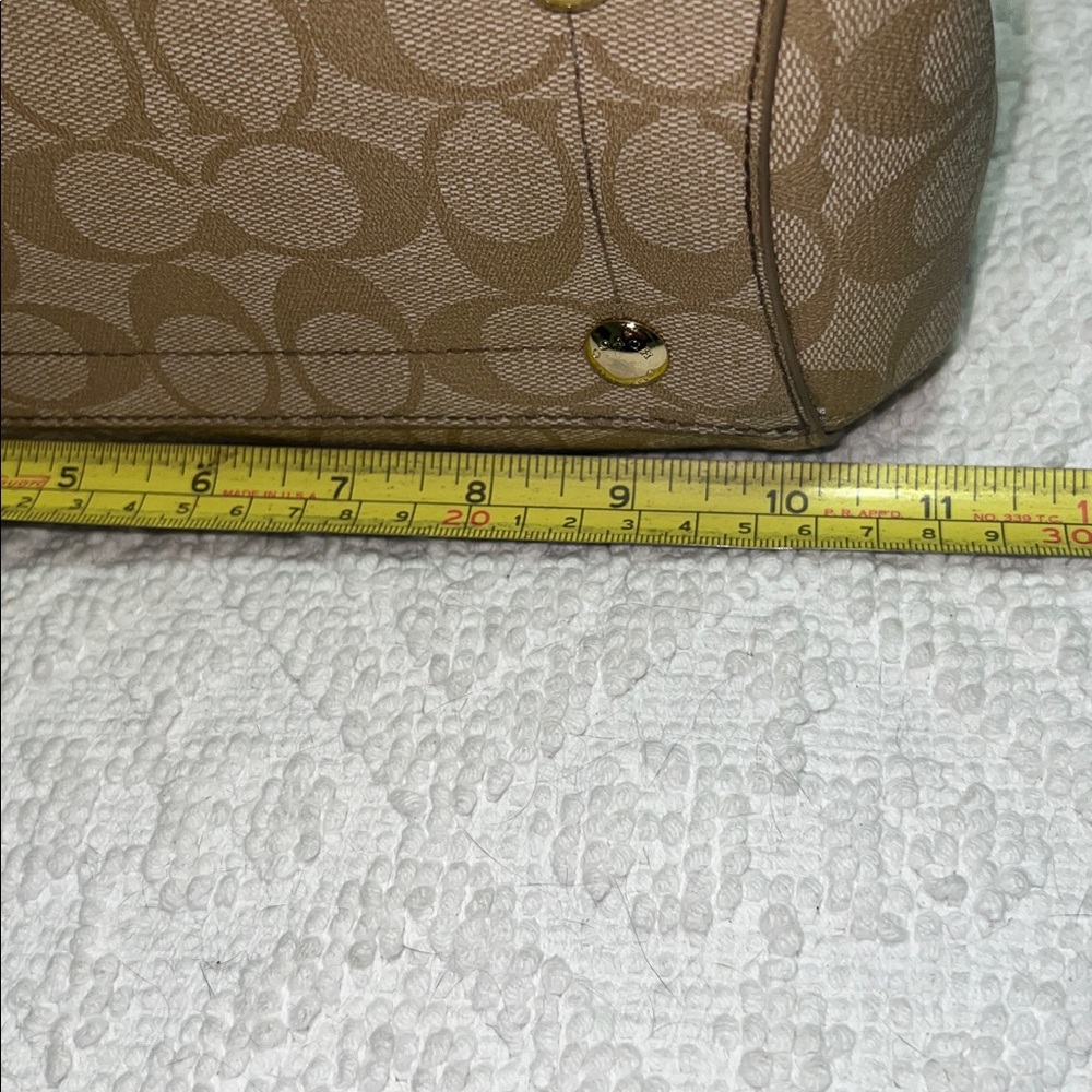 Coach Gold Signature Satchel Like New with Detachable Shoulder Strap - Picture 10 of 11